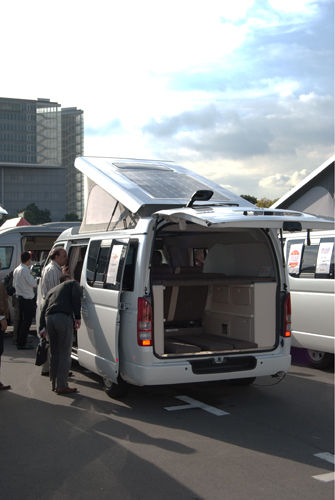 TKY201111140236