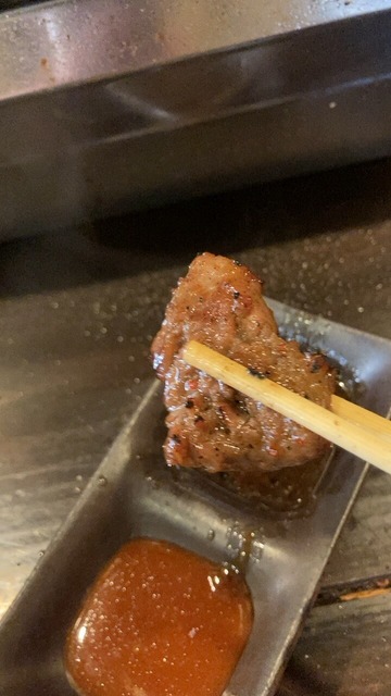 kuTgyex