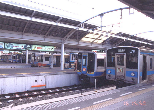 ST-TAKAMATSU_7-TRAINS