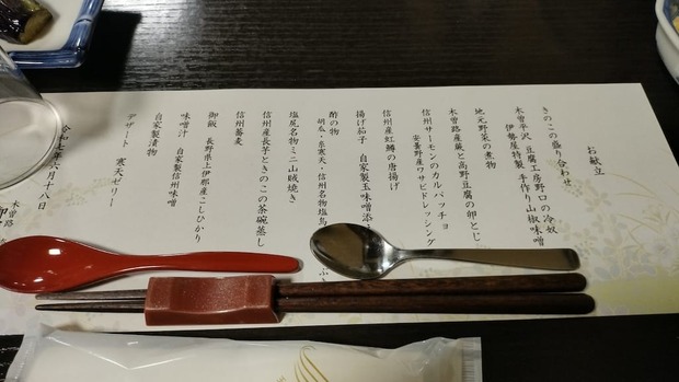 AxHRKQF