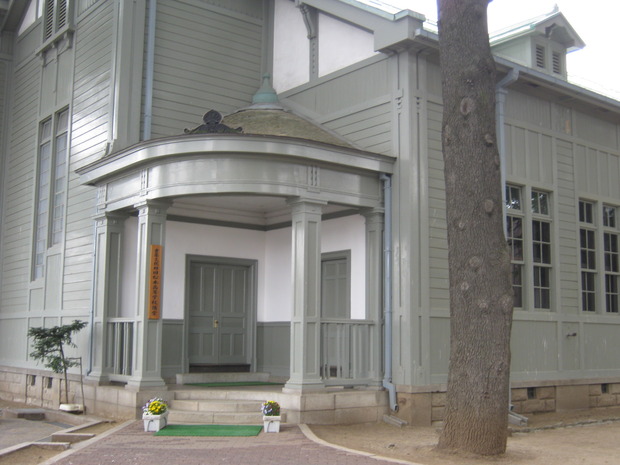 e00041841-1399553754