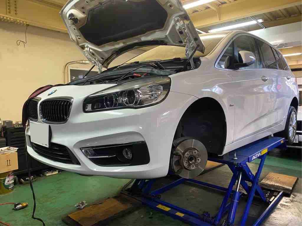 ◆ ＢＭＷ　Ｆ４５/４６など　ドライブシャフト右　【6789】 ◆ BMW 2シリーズ 218i F46 ドライブシャフトブーツ グリス漏れ : 木下