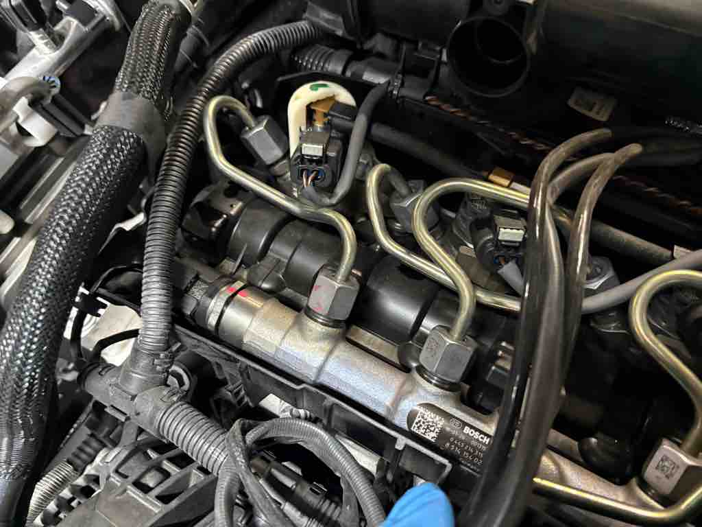MINI F56SD B47エンジン ターボ本体 2016年製 MINI F56SD B47エンジン ターボ本体 2016年製