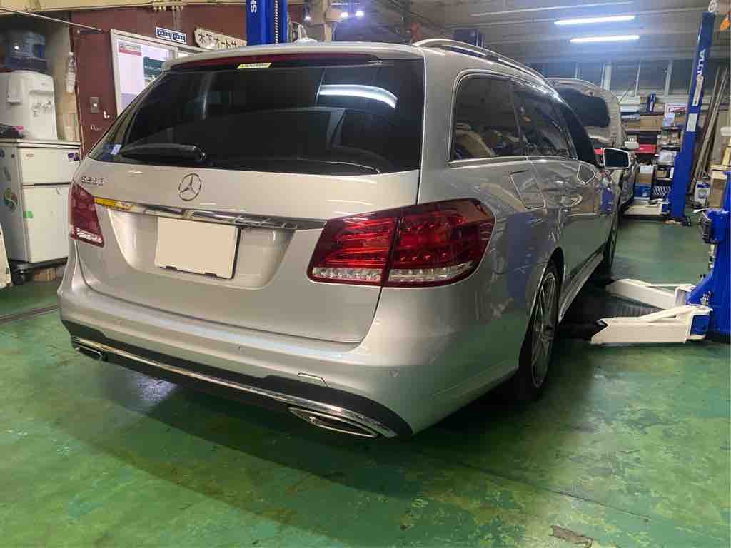 メルセデスベンツ Eクラスワゴン S212(W212) エアサス修理 メルセデスベンツ Eクラスワゴン S212(W212) エアサス修理