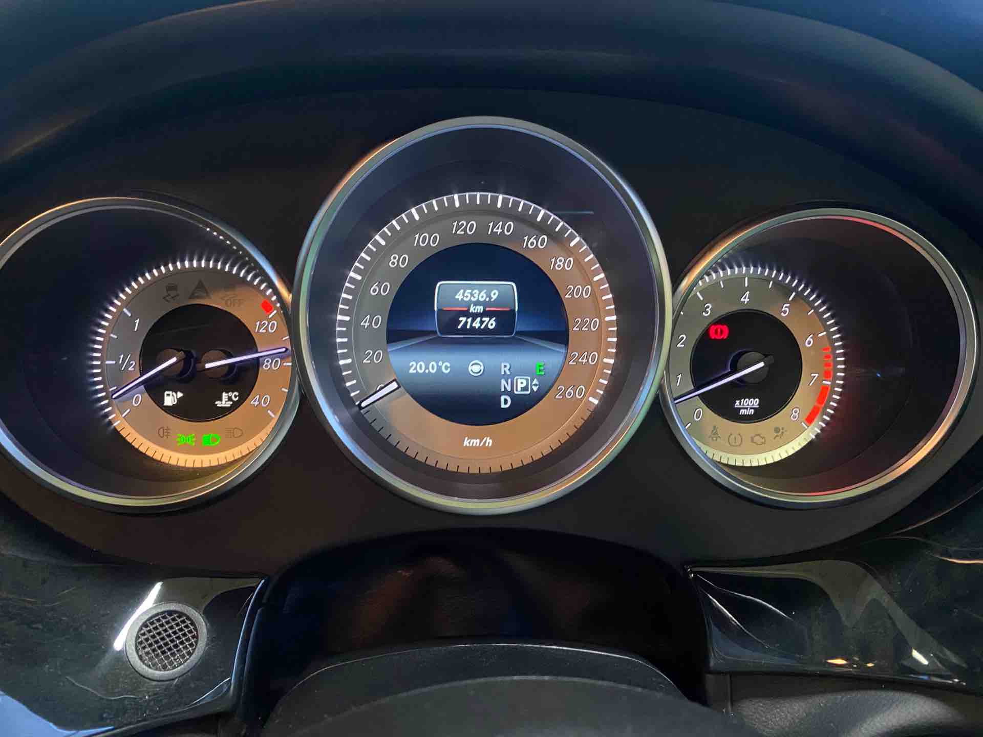 メルセデスベンツ CLS W218 エアバック警告<前編> : 木下オート 