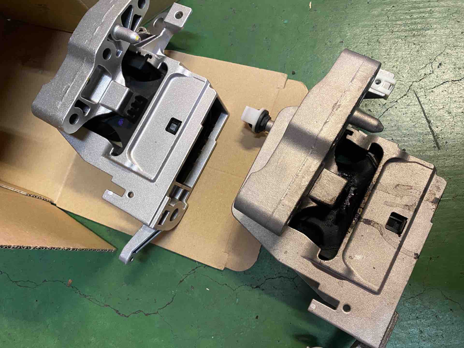 BMW 2シリーズ F46 B38エンジンマウント交換 木下オートサービスのブログ BMW 2シリーズ F46 B38エンジンマウント交換 木下オートサービスのブログ