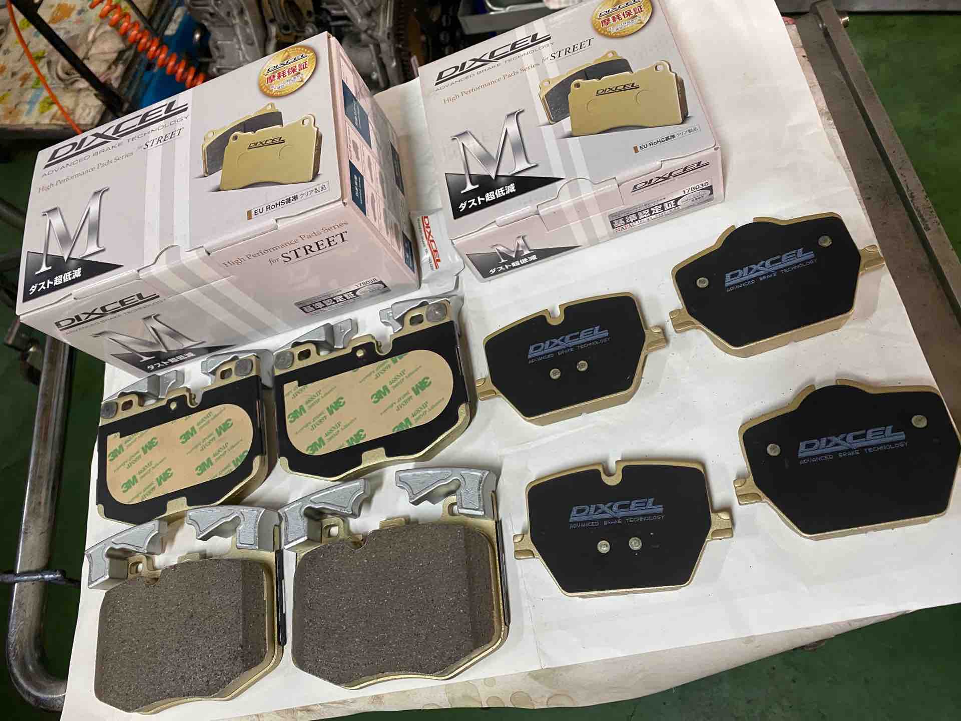 BMW F30F31F32F33F34F36 低ダストブレーキパッド 熱