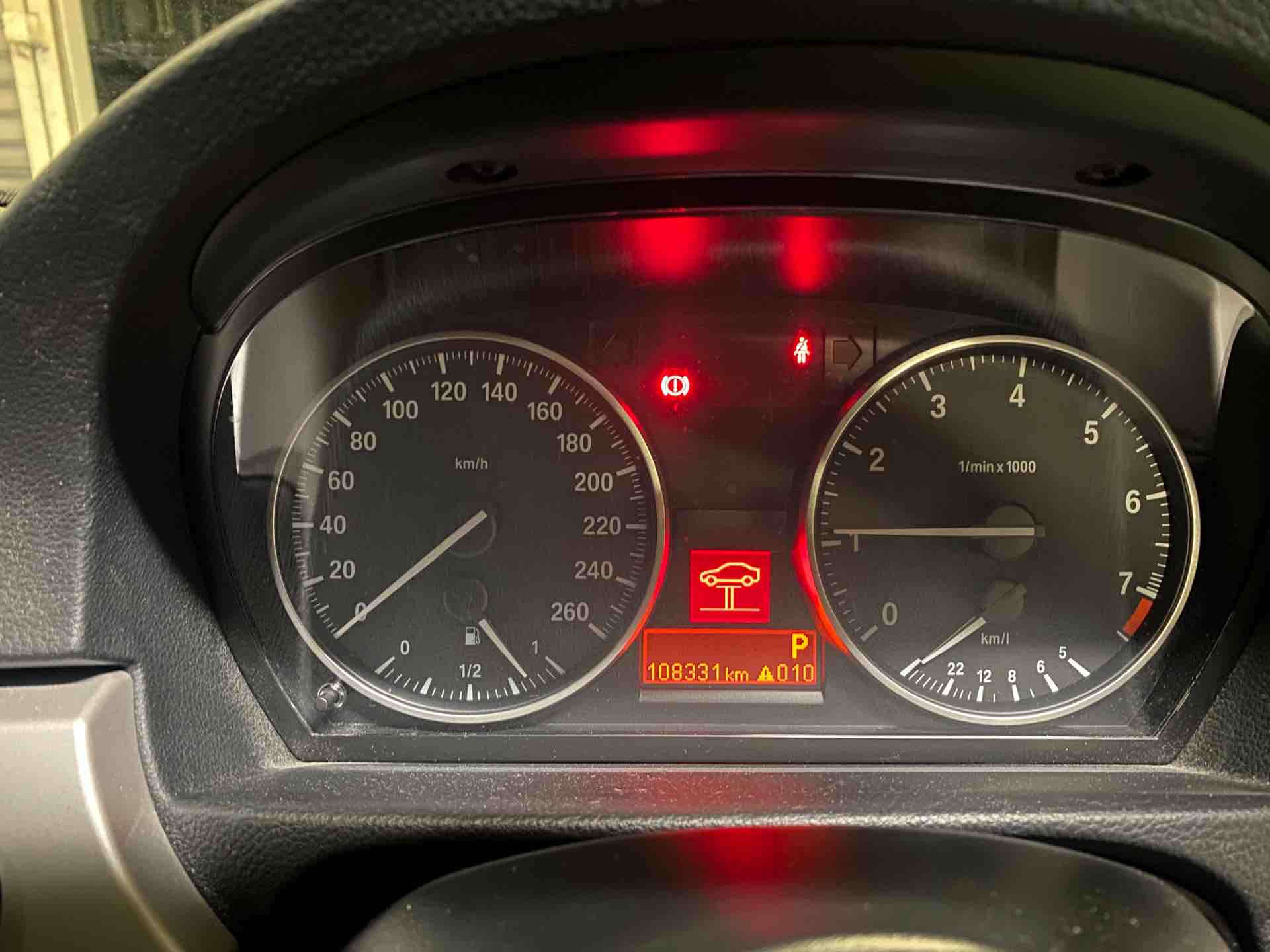 BMW 3シリーズ E90 ライト装置異常、FRM故障 : 木下オートサービスのブログ