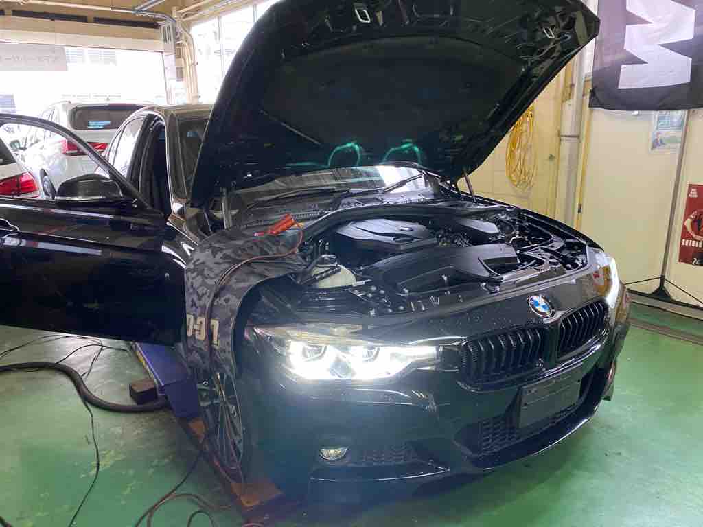 BMW 3シリーズ F30 320d 歩行者警告、車線変更警告異常 : 木下