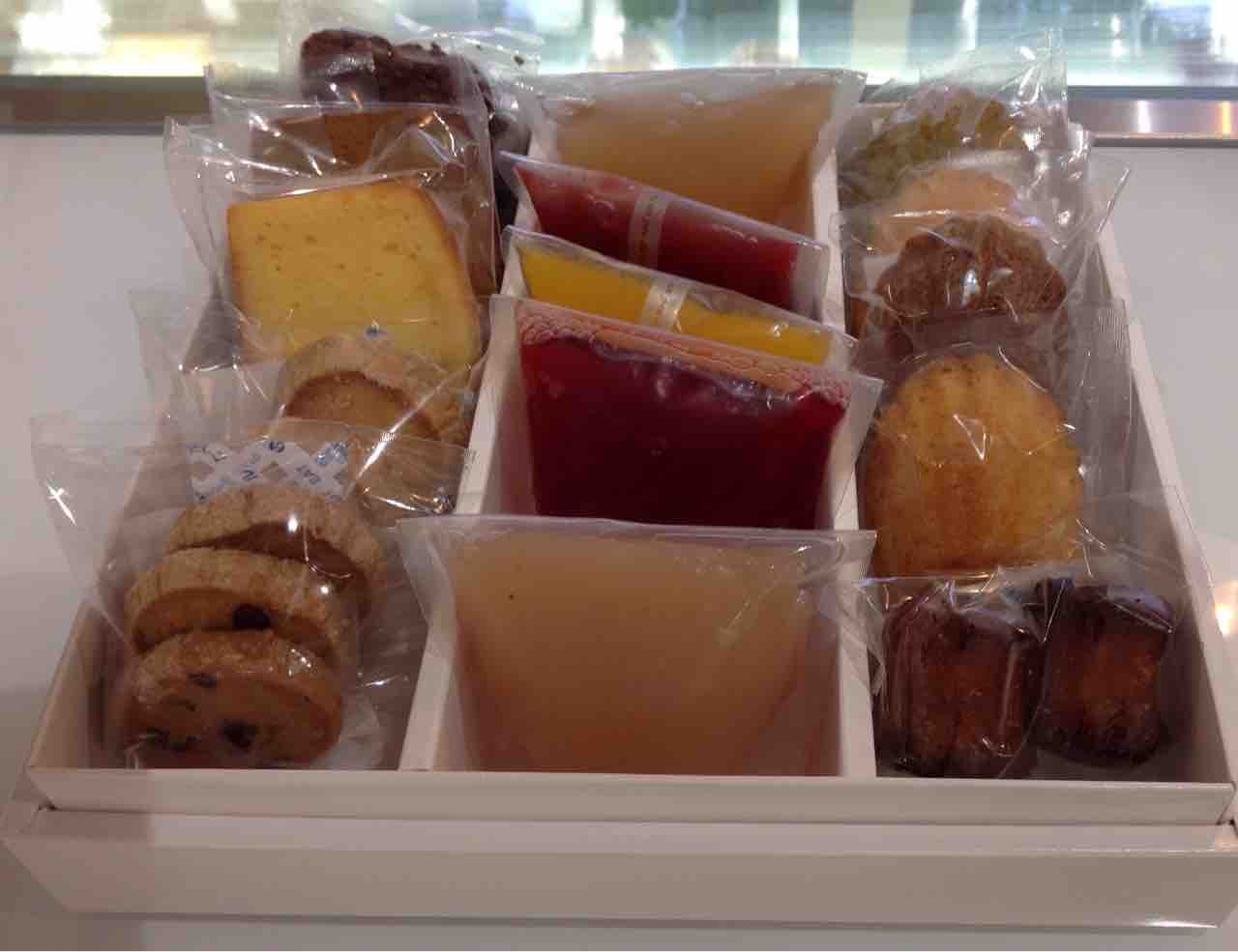 帰省のお土産はぜひ地元のお店 かしこでどうぞ 洋菓子カフェかしこのブログ