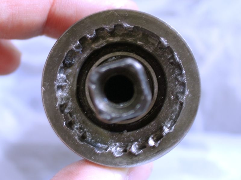 自転車 bb外しをフィキシングボルトで固定する方法