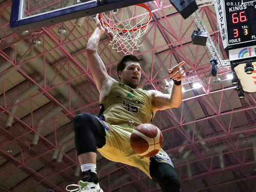 琉球ゴールデンキングス 7日 2戦 中盤から追い上げ勝利し4連勝 bリーグを盛り上げろ 千葉ジェッツまとめ 琉球ゴールデンキングス 7日 2戦 中盤から追い上げ勝利し4連勝 bリーグを盛り上げろ 千葉ジェッツまとめ