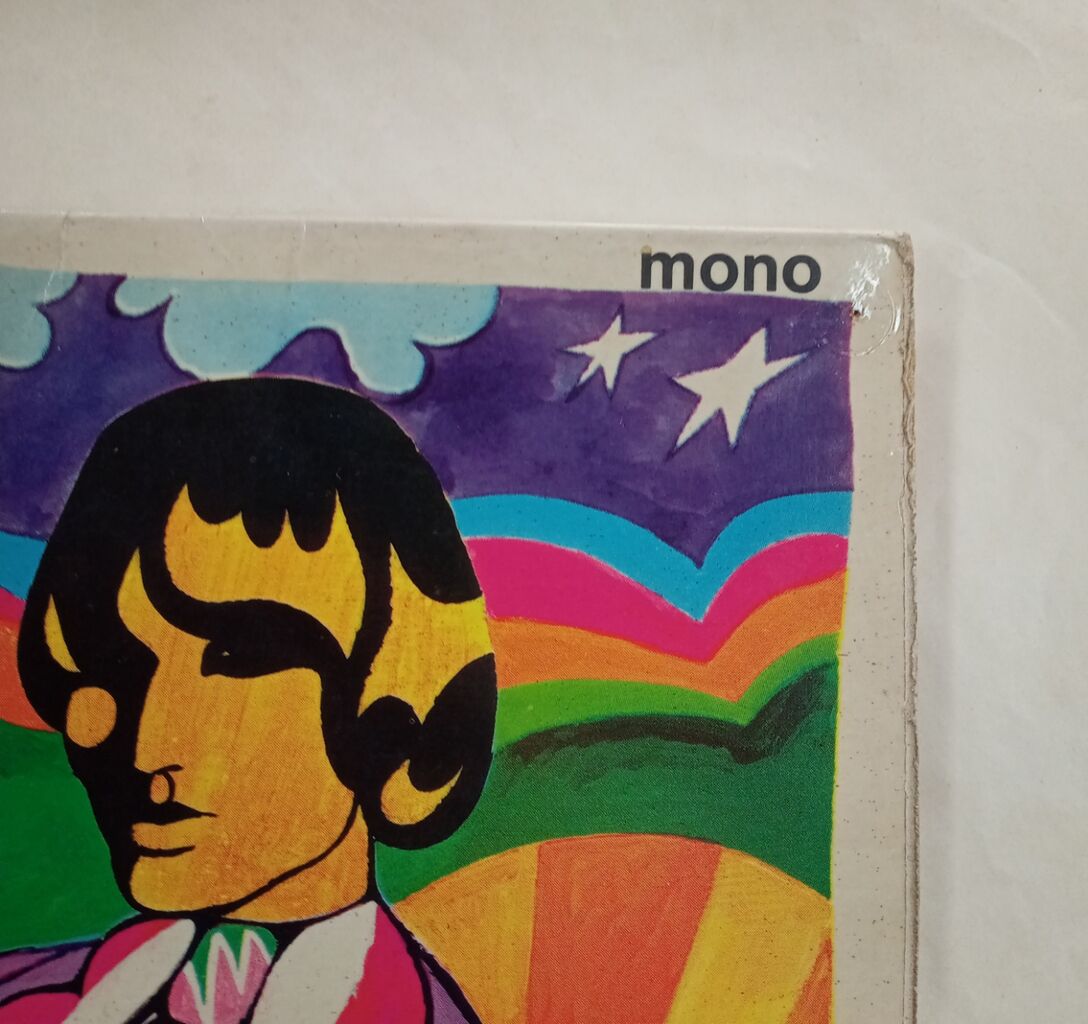 新入荷ビートルズレコード】英国モノラル盤のヒット曲集 新入荷ビートルズレコード】英国モノラル盤のヒット曲集