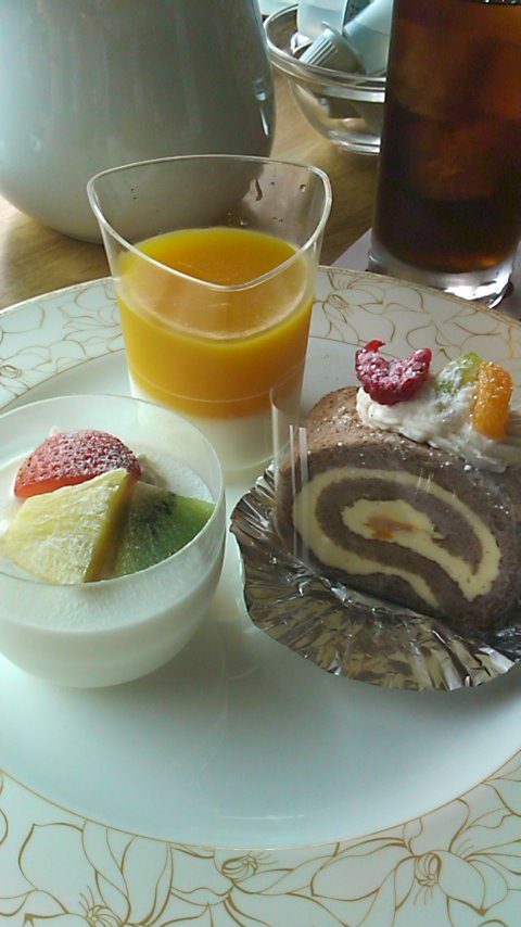最新版 新前橋 高崎にある群馬ロイヤルホテル グランカフェ お菓子工房 Grand Cafe のスイーツバイキング ケーキビュッフェ 時間が30分延びる裏ワザを 17年8月 東京スイーツビュッフェ ケーキバイキング その他食べ放題速報 最新版 新前橋 高崎にある群馬ロイヤルホテル グランカフェ お菓子工房 Grand Cafe のスイーツバイキング ケーキビュッフェ 時間が30分延びる裏ワザを 17年8月 東京スイーツビュッフェ ケーキバイキング その他食べ放題速報