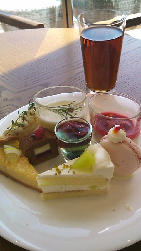 千葉みなとのアマンダン セイル Amandan Sail のケーキバイキング 15年7月 東京スイーツビュッフェ ケーキ バイキング その他食べ放題速報 千葉みなとのアマンダン セイル Amandan Sail のケーキバイキング 15年7月 東京スイーツビュッフェ ケーキ バイキング その他食べ放題速報