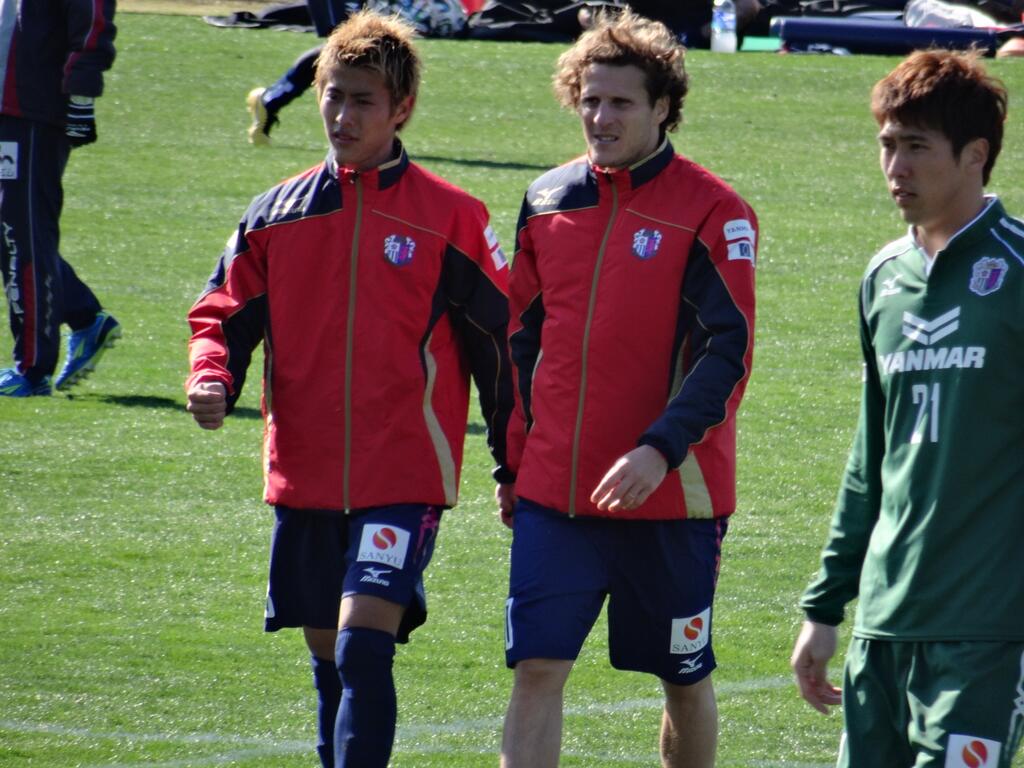 画像 フォルランと柿谷曜一朗 身長が 海外サッカー日本人選手速報 World Samurai 画像 フォルランと柿谷曜一朗 身長が 海外サッカー日本人選手速報 World Samurai