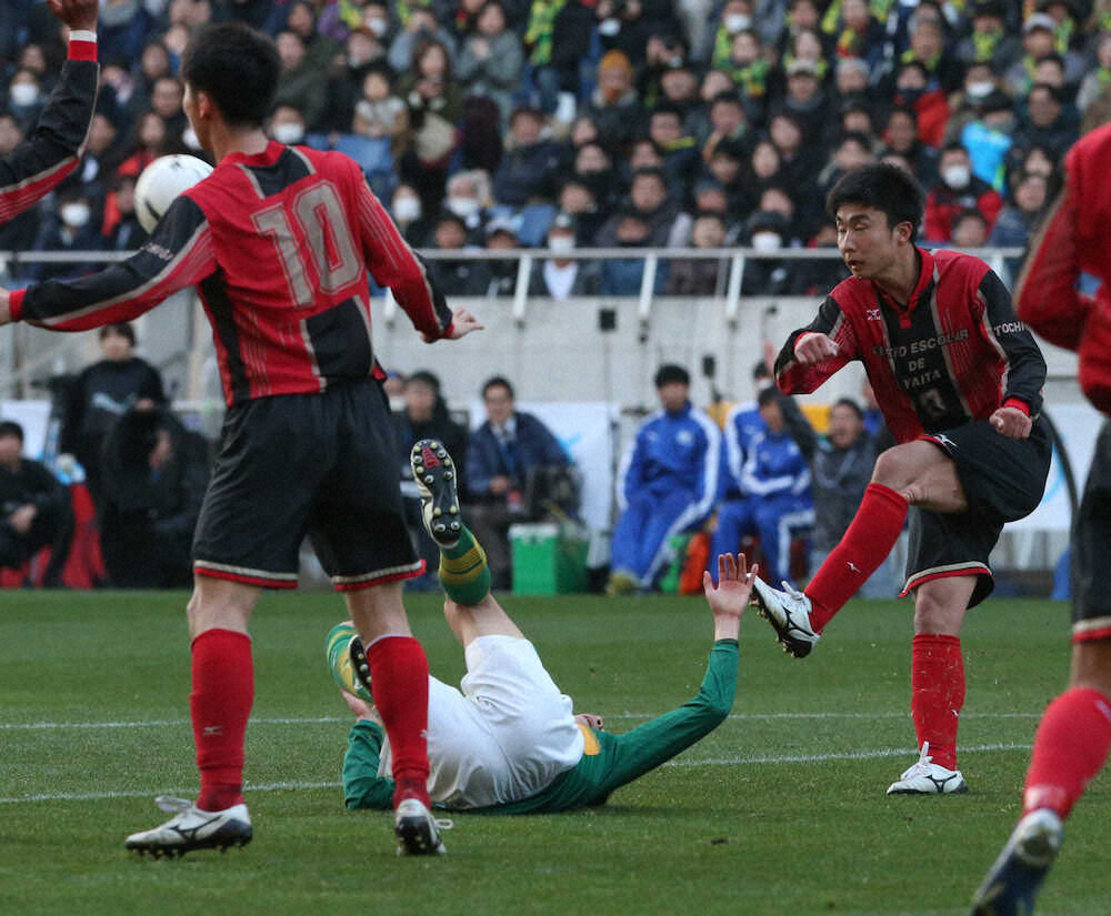 高校サッカー 矢板中央 Pk戦目前で涙 1年生gk藤井 頭真っ白 長江主将 あと2分耐えたら 海外サッカー日本人選手速報 World Samurai