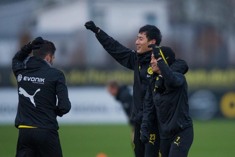 Gif チ ドンウォンとノリノリではしゃぐドルト香川 海外サッカー日本人選手速報 World Samurai