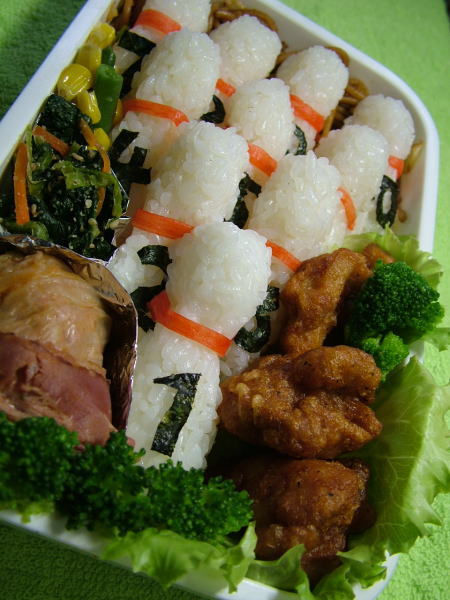 ボーリングで虐弁しまっす 男子高校生の ツライ キャラ弁 ボーリングで虐弁しまっす 男子高校生の ツライ キャラ弁