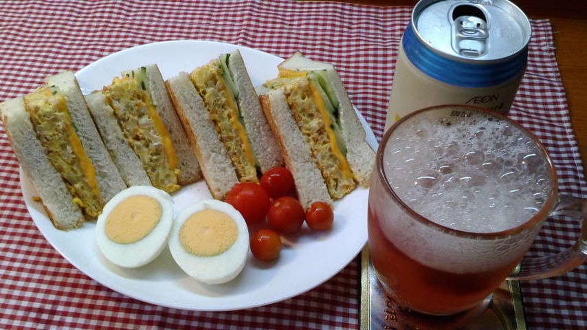 もやしととびっこのザクザク食感サンドで朝食 みいこの部屋