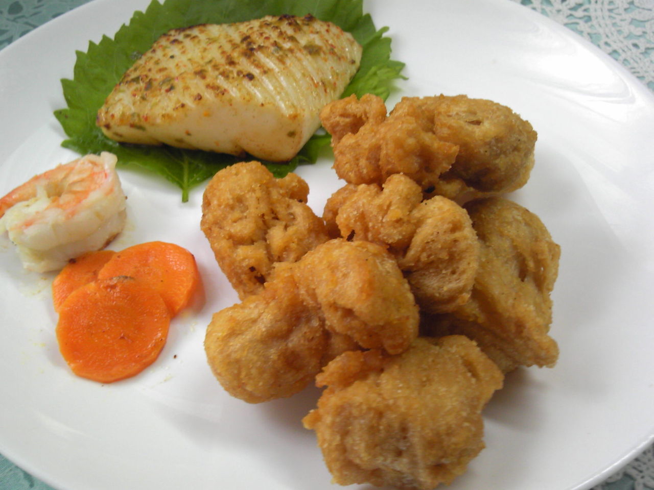 お昼ご飯 大豆のお肉の唐揚げとイカステーキ みいこの部屋