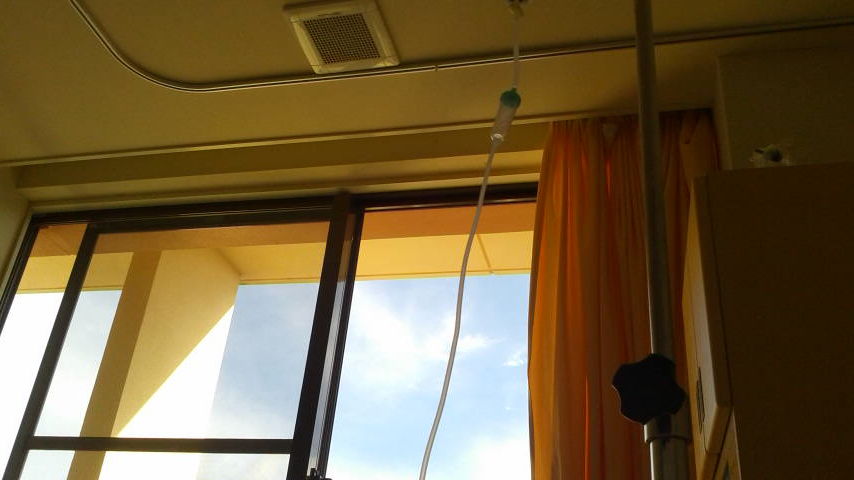 病室の窓から日の出・・かき揚げの病院食。 みいこの部屋