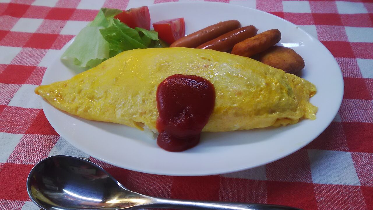 オムライスで ひとりお昼ご飯 みいこの部屋
