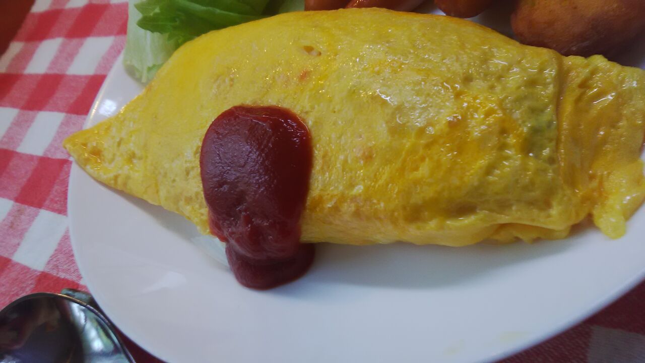 オムライスで ひとりお昼ご飯 みいこの部屋