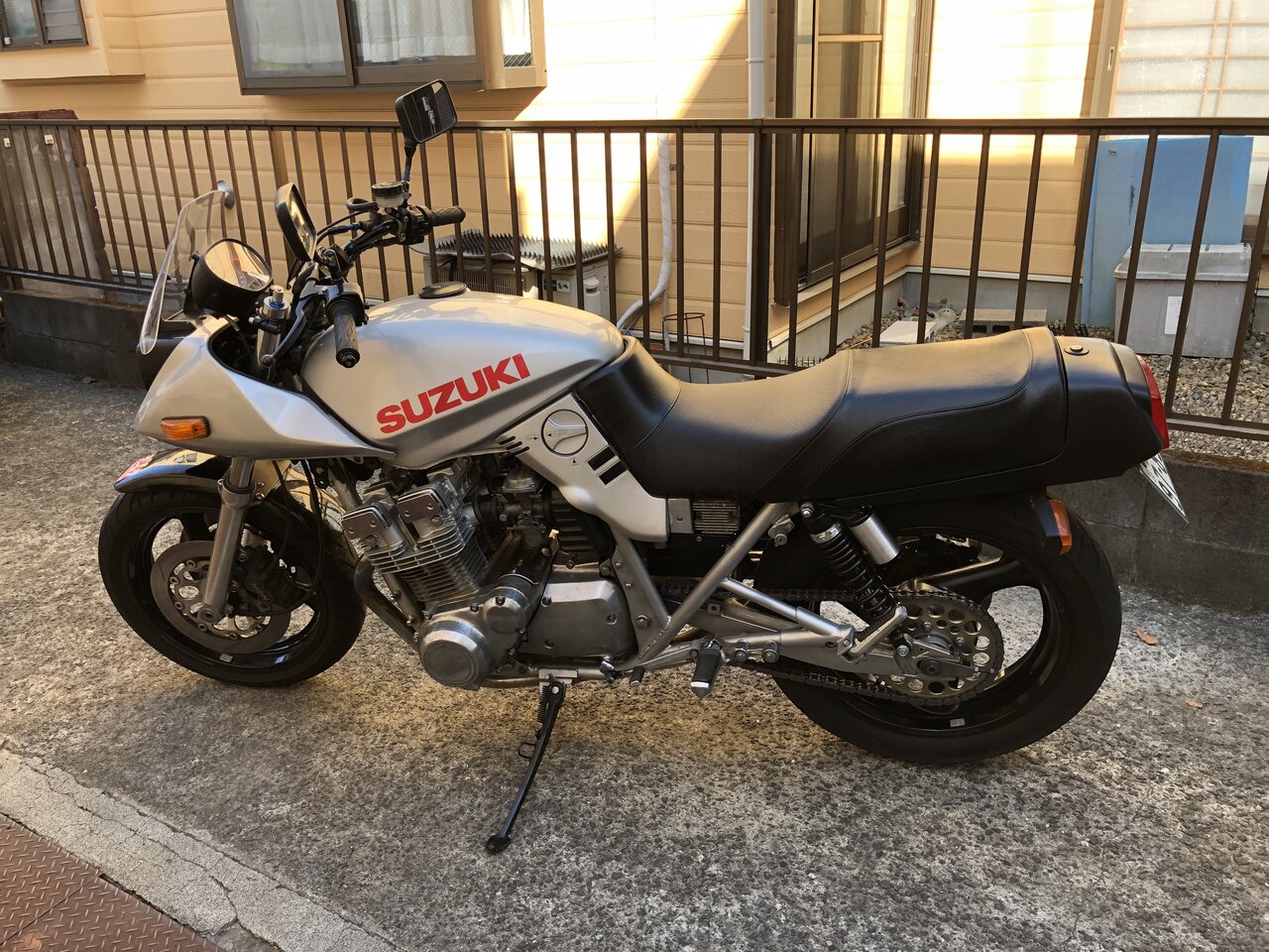 GSX750Sカタナ デイトナCozyシート装着 総額約3.2万円 : カタナとRZの日記