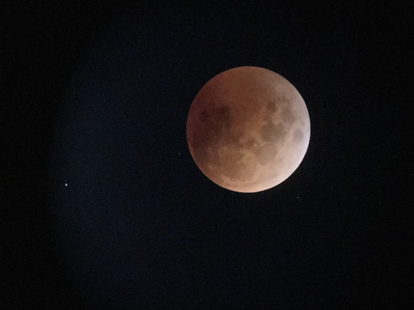 E180B99D-2245-4777-9182-CD55D80AA3AD