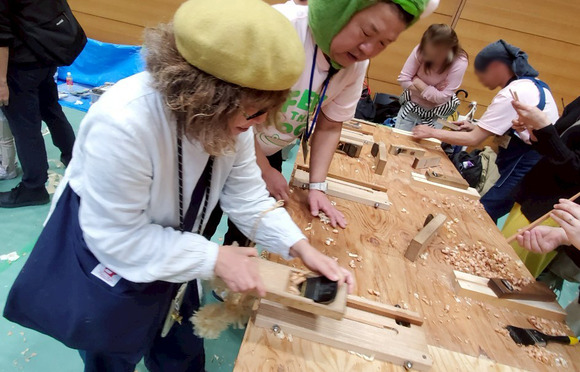 LINE_ALBUM_20250413 削ろう会&茶道_250510_9