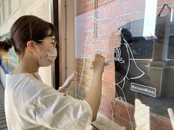 66E3FFB0-5515-4208-A8BE-EFCED17A2761