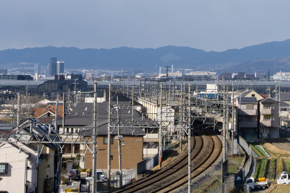 私市から河内森駅を望む-7