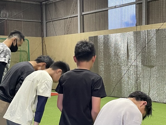 706A8EC6-4940-40AE-8B92-058E38B739BE