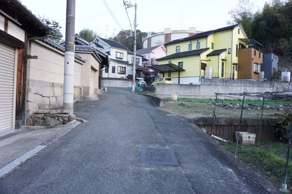 私市のマンホール 20250105-1