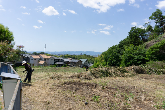 南星台バス停 崖の工事 202406055
