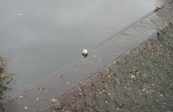 サッカーボール 20241101-3