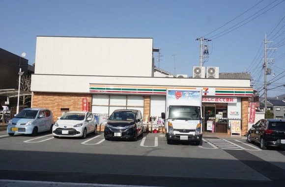 セブンイレブン 星田店-1