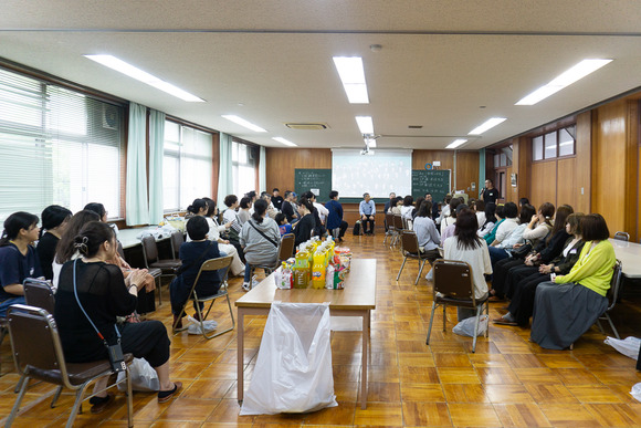 教室 後ろからの様子