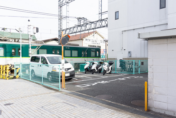 交番横の駐車場 20241025-7
