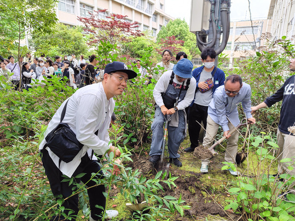 タイムカプセル 掘り起こし-3-2