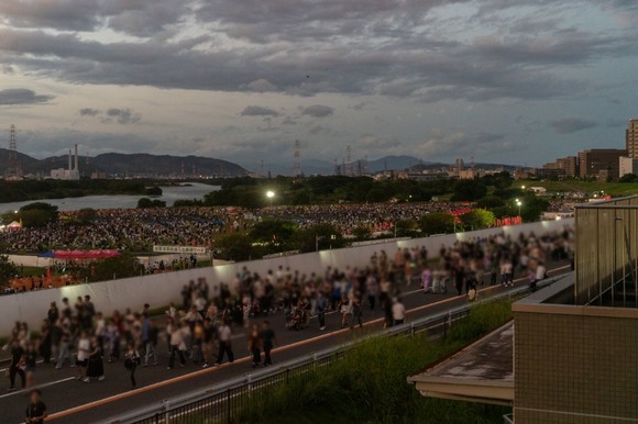 くらわんか花火大会 会場の様子-1