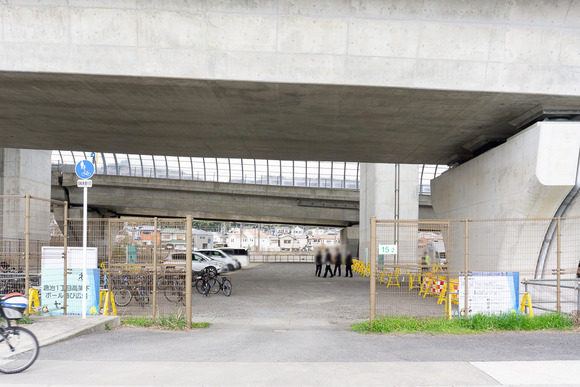 倉治1丁目高架下ボール遊び広場 全景 20250401-2