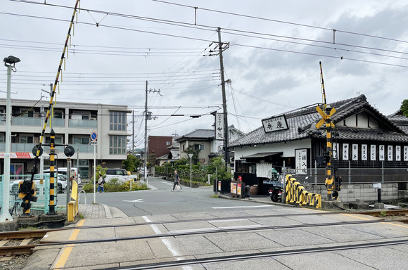 E6387537-006F-4600-AF36-0732F71596C3