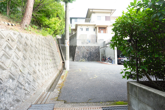 妙見東の坂道 20240825-5