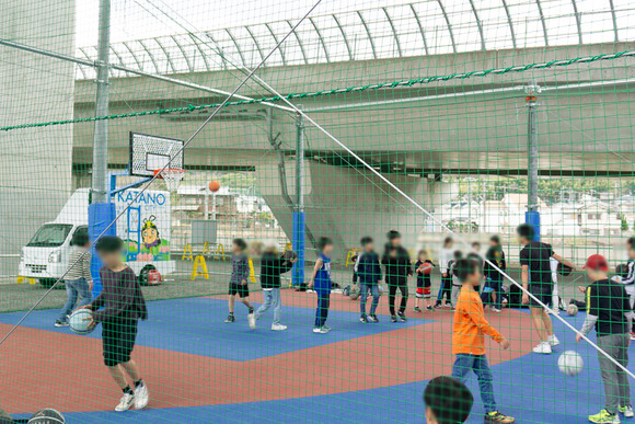 倉治1丁目高架下ボール遊び広場 バスケ 20250401-1