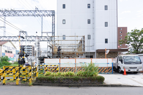 交番横の駐車場 20240902-7