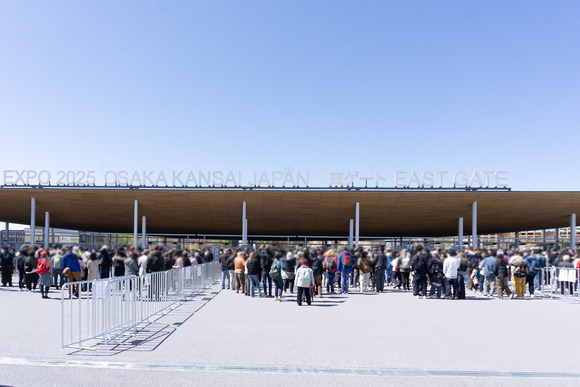 万博レポ ゲート 20250415-2