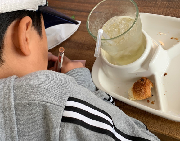 LINE_ALBUM_220113_40