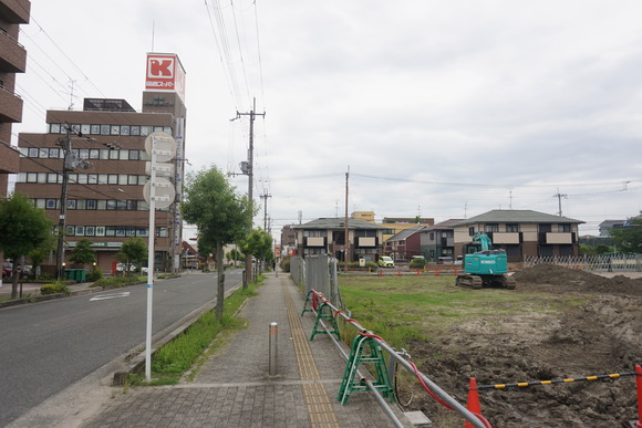 JR河内磐船駅前に集合住宅が建設されるみたい。関西スーパー近くの田んぼだったところ【情報提供：チャラさん】